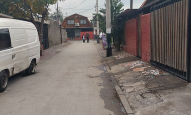 CASA EN COMUNA DE RENCA PASAJE CLIO A PASOS DE AUTOPISTA Y CUADRAS NUEVA LINEA 7 METRO
