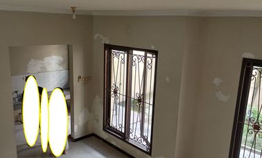disewakan rumah royal residen, kensington cluster depan