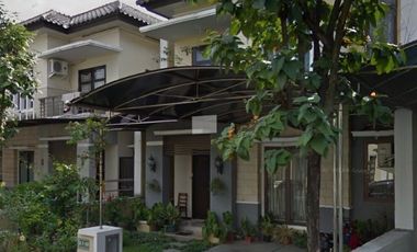 disewakan rumah royal residen, kensington cluster depan