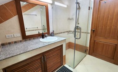 Family home 5 bed with private pool for sale in Doi Saket, Chiang Mai