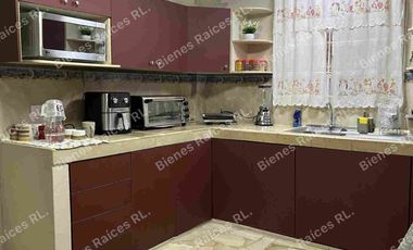 CASA EN VENTA CIUDADELA VERNAZA NORTE, SECTOR MALL DEL SOL, NORTE DE GUAYAQUIL
