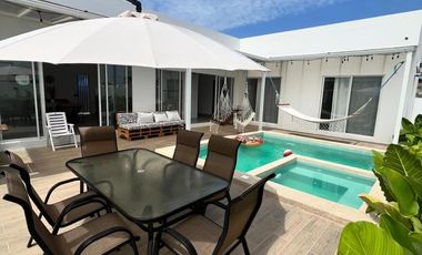 En venta lujosa y moderna casa en Punta Blanca, Ruta del Spondylus