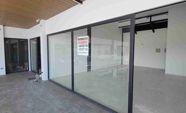 En alquiler estratégico local Planta alta en Plaza Sevilla, La Joya Daule