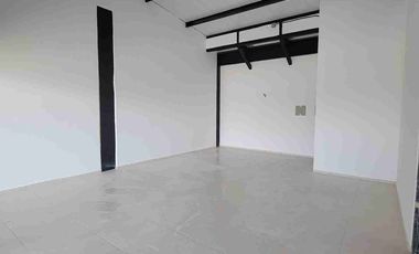 En alquiler estratégico local Planta alta en Plaza Sevilla, La Joya Daule