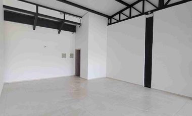 En alquiler estratégico local Planta alta en Plaza Sevilla, La Joya Daule