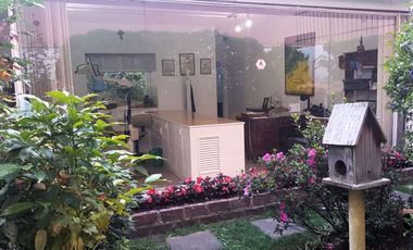 OFICINA O CONSULTORIO CON JARDIN EN UNICENTRO