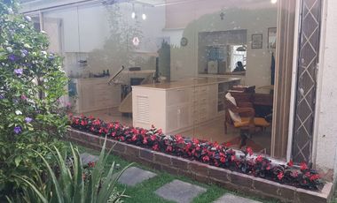 OFICINA O CONSULTORIO CON JARDIN EN UNICENTRO