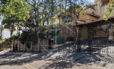 RESIDENCIA ESPECTACULAR DE LUJO EN HACIENDA DE VALLESCONDIDO