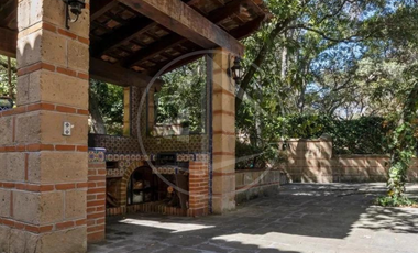 RESIDENCIA ESPECTACULAR DE LUJO EN HACIENDA DE VALLESCONDIDO