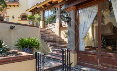 RESIDENCIA ESPECTACULAR DE LUJO EN HACIENDA DE VALLESCONDIDO