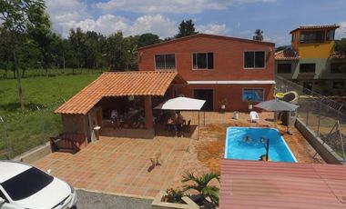Finca de recreo en Venta Llano de la Montaña Sopetran.