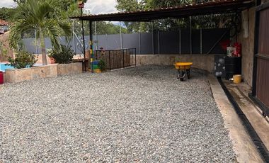 Finca de recreo en Venta Llano de la Montaña Sopetran.