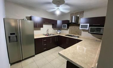 Casa en Venta en Bosques de Huinala, Apodaca, N.L. Equipada