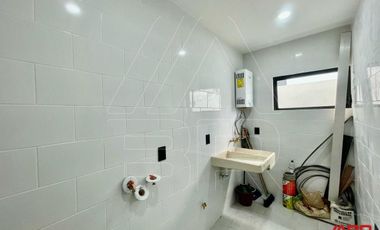 CASA NUEVA DENTRO DE COTO CEDRO EN PARQUES VALLARTA
