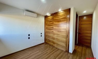 CASA NUEVA DENTRO DE COTO CEDRO EN PARQUES VALLARTA