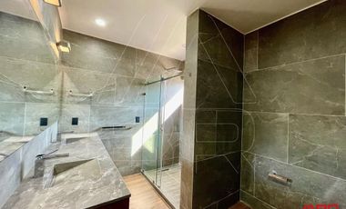 CASA NUEVA DENTRO DE COTO CEDRO EN PARQUES VALLARTA
