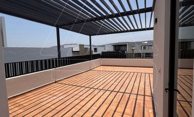 CASA NUEVA DENTRO DE COTO CEDRO EN PARQUES VALLARTA
