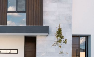 CASA EN VENTA EN LOMAS DEL MOLINO