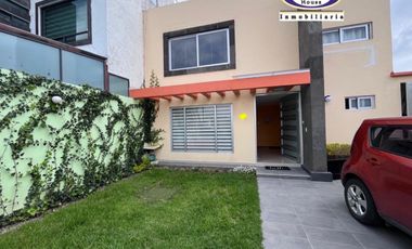 CASA EN RENTA BOSQUES RESIDENCIAL, ZINACANTEPEC