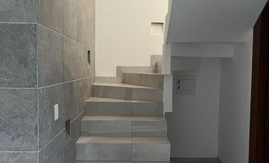 VENTA DE CASA NUEVA EN GRAN JARDIN