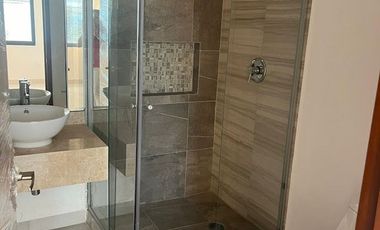 VENTA DE CASA NUEVA EN GRAN JARDIN