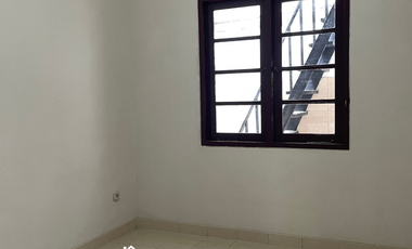 For Sale : Modern Minimalist House  Negotiable Until Deal Location in Legenda Wisata Cibubur. P3.001.01.25 Pr Hj