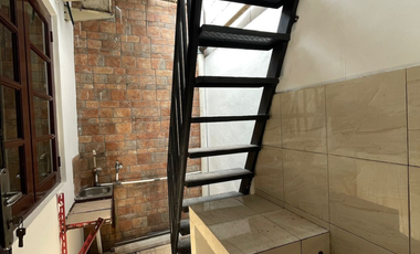 For Sale : Modern Minimalist House  Negotiable Until Deal Location in Legenda Wisata Cibubur. P3.001.01.25 Pr Hj