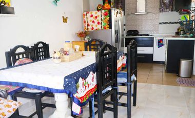 Casa en venta, Fraccionamiento Paseo del Roble N. 31,San Francisco Ocotlán, Puebla.