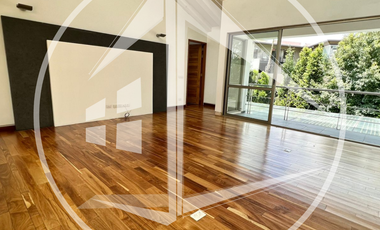 EXCLUSIVA RESIDENCIA CON EXCELENTES ACABADOS EN REAL DEL COUNTRY, LOMAS COUNTRY CLUB.