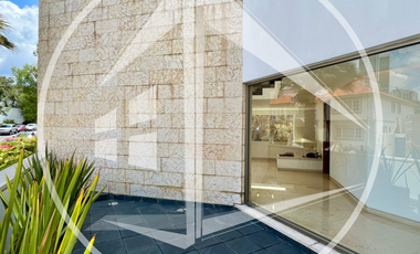 EXCLUSIVA RESIDENCIA CON EXCELENTES ACABADOS EN REAL DEL COUNTRY, LOMAS COUNTRY CLUB.