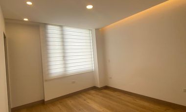 SUITE VACIA EN RENTA, NARANCAY, SECTOR FERRETERIA CONTINENTAL
