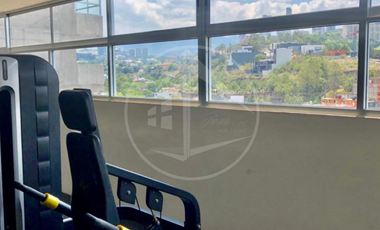 Departamento Exclusivo en Bosque Real con Vista al Campo de Golf