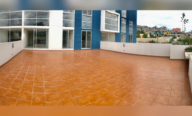 Departamento Exclusivo en Bosque Real con Vista al Campo de Golf