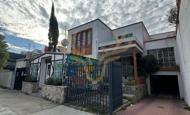 CASA EN VENTA EN ARCOS VALLARTA
