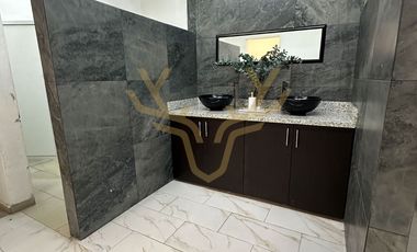 CASA EN VENTA EN ARCOS VALLARTA