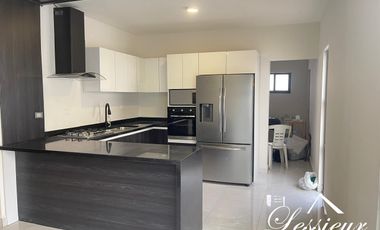 CASA EN VENTA EN FRACCIONAMIENTO VIENNA