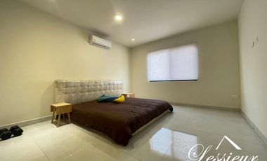 CASA EN VENTA EN FRACCIONAMIENTO VIENNA