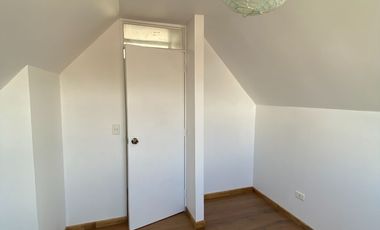 EN VENTA CASA EN CURICÓ, VILLA CONAVICOOP
