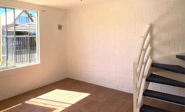 EN VENTA CASA EN CURICÓ, VILLA CONAVICOOP