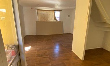 EN VENTA CASA EN CURICÓ, VILLA CONAVICOOP