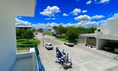 CASA EN VENTA EN TERRANZA AGUASCALIENTES FRACCIONAMIENTO EXCLUSIVO