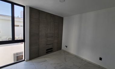 Casa en casa fuerte (coto con alberca)