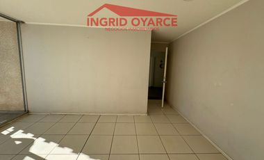 Departamento en cuarto piso con amplios espacios y excelente ubicación”