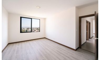Venta de departamento en Tumbaco, cerca a la Av. Interoceánica, Ruta Viva, centros comerciales y bancos.