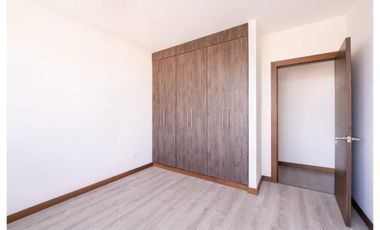 Venta de departamento en Tumbaco, cerca a la Av. Interoceánica, Ruta Viva, centros comerciales y bancos.