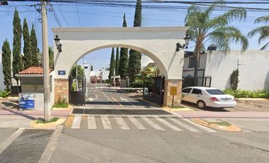 OPORTUNIDAD!! Remate Bancario, Los Olivos II, San Pedro Tlaquepaque, Jalisco