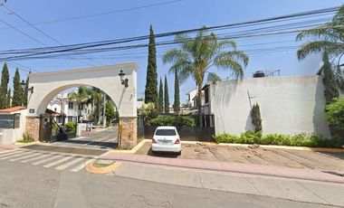 OPORTUNIDAD!! Remate Bancario, Los Olivos II, San Pedro Tlaquepaque, Jalisco