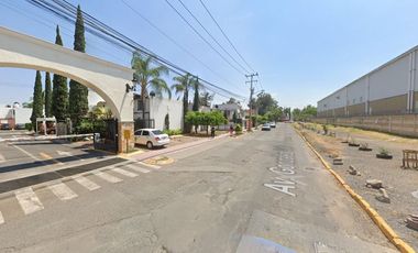 OPORTUNIDAD!! Remate Bancario, Los Olivos II, San Pedro Tlaquepaque, Jalisco