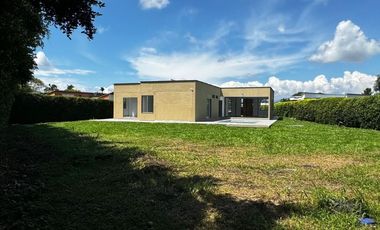 Venta Casa Campestre en las Marias- Via Cerritos la Virginia