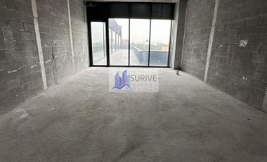 Oficina en VENTA Plaza Livo